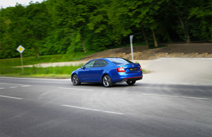 El nuevo Skoda RS en la prueba práctica de conducción